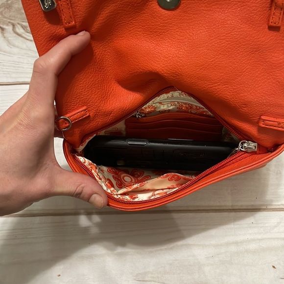 GRACE Adele Orange Clutch - Picture 9 of 10